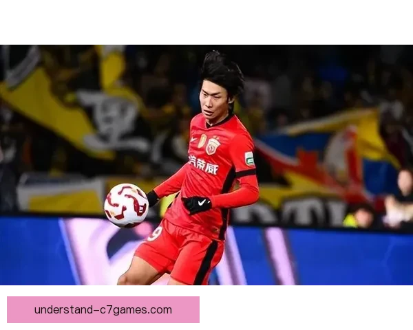 豪门对决再掀高潮国足新星闪耀赛场引热议球迷期待未来征程冲刺吧