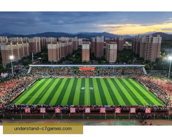 中国足球联赛迎来新赛季 争冠与保级之战火热开幕