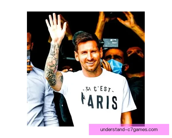 梅西加盟迈阿密国际首战大胜球迷热情高涨全场沸腾